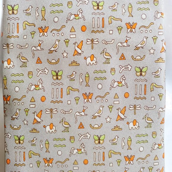 Salvatore Ferragamo Silk Beige Egyptian Hieroglyphics  Men's Necktie - Picture 5 of 9
